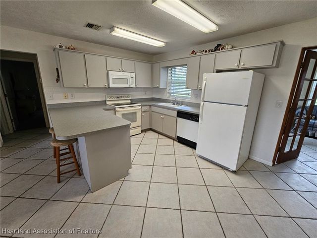 239 NW Grape Road, Lake Placid, FL 33852