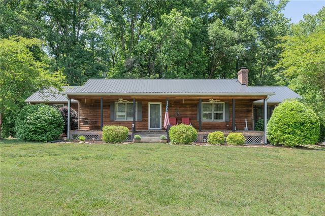 606 Mountain View Road, Williamston, SC 29697