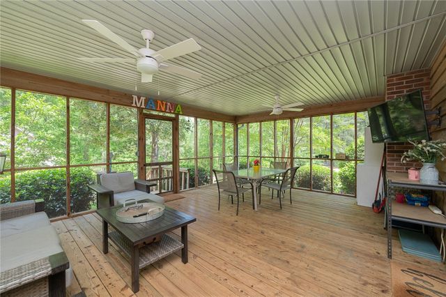 606 Mountain View Road, Williamston, SC 29697