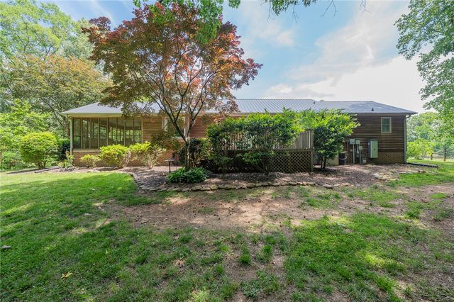 606 Mountain View Road, Williamston, SC 29697