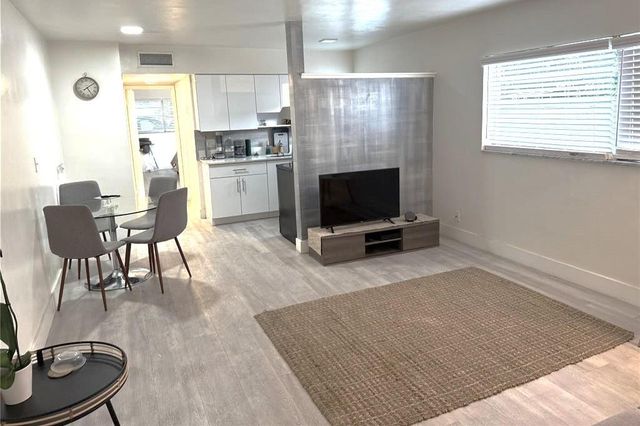 1638 Plunkett Street 4, Hollywood, FL 33020