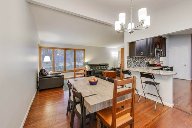 3349 University Avenue, Highland Park, IL 60035