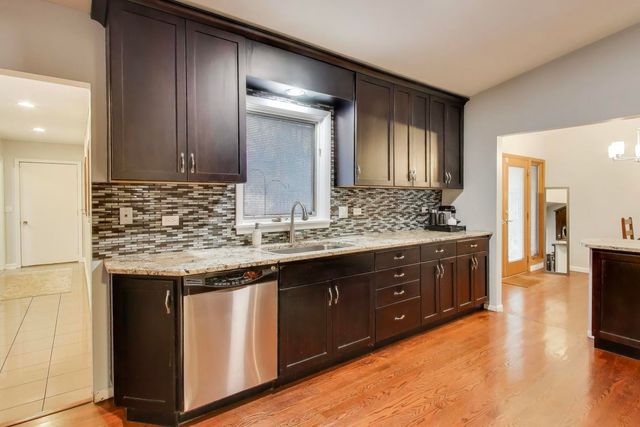 3349 University Avenue, Highland Park, IL 60035