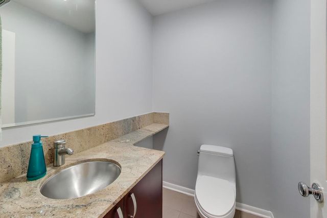 3349 University Avenue, Highland Park, IL 60035