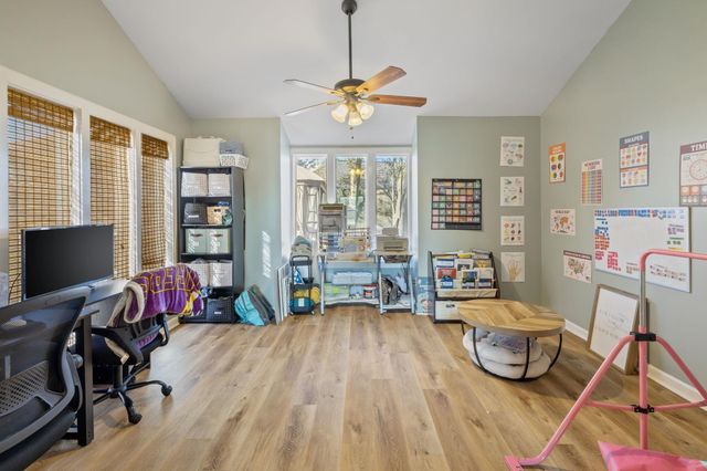 2041 Louise St, Sulphur, LA 70663