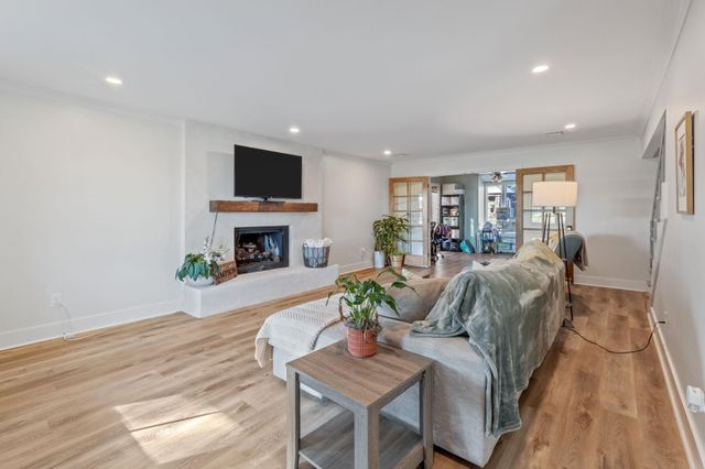 2041 Louise St, Sulphur, LA 70663