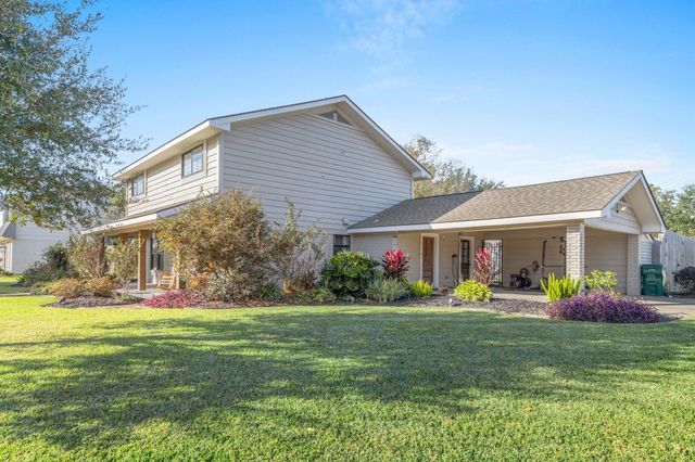 2041 Louise St, Sulphur, LA 70663