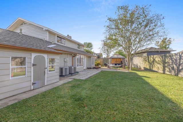 2041 Louise St, Sulphur, LA 70663