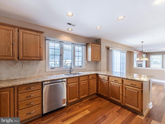 475 FRANKLIN CIR, Yardley, PA 19067
