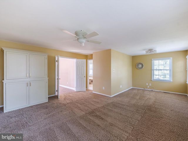 475 FRANKLIN CIR, Yardley, PA 19067