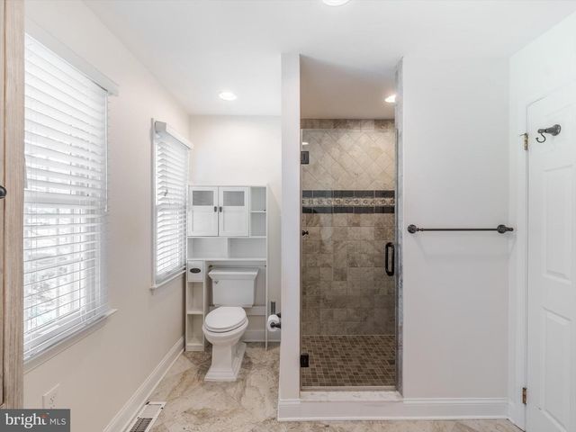 475 FRANKLIN CIR, Yardley, PA 19067