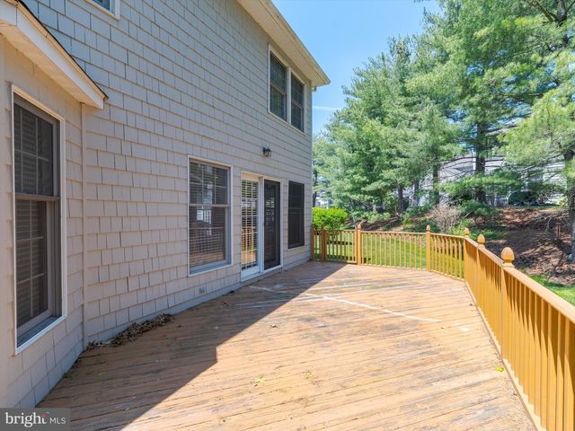 475 FRANKLIN CIR, Yardley, PA 19067