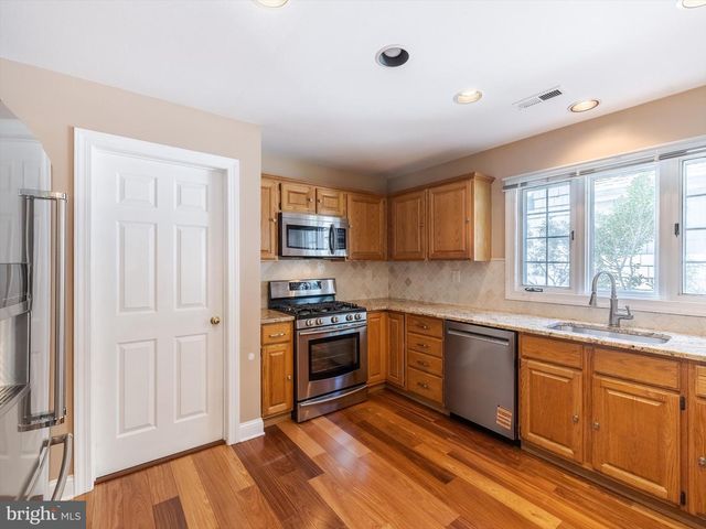 475 FRANKLIN CIR, Yardley, PA 19067
