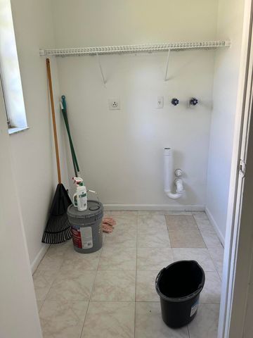 6140 SW 41st Court 1, Davie, FL 33314