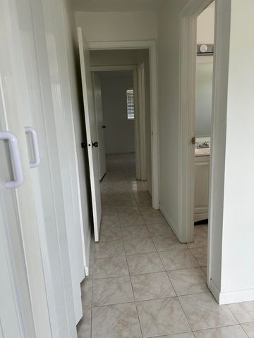 6140 SW 41st Court 1, Davie, FL 33314