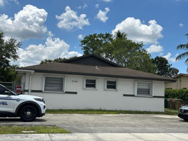 6140 SW 41st Court 1, Davie, FL 33314