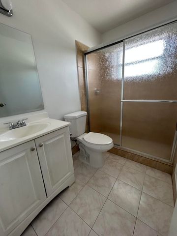 6140 SW 41st Court 1, Davie, FL 33314