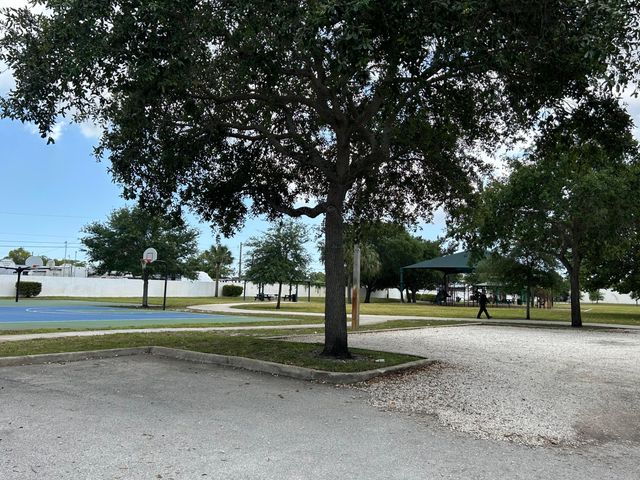 6140 SW 41st Court 1, Davie, FL 33314