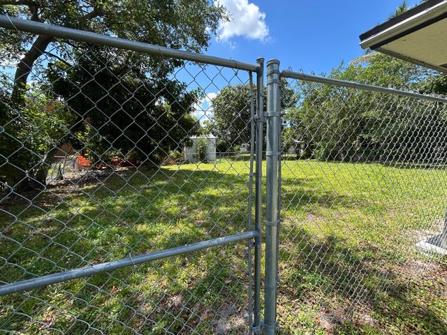 6140 SW 41st Court 1, Davie, FL 33314
