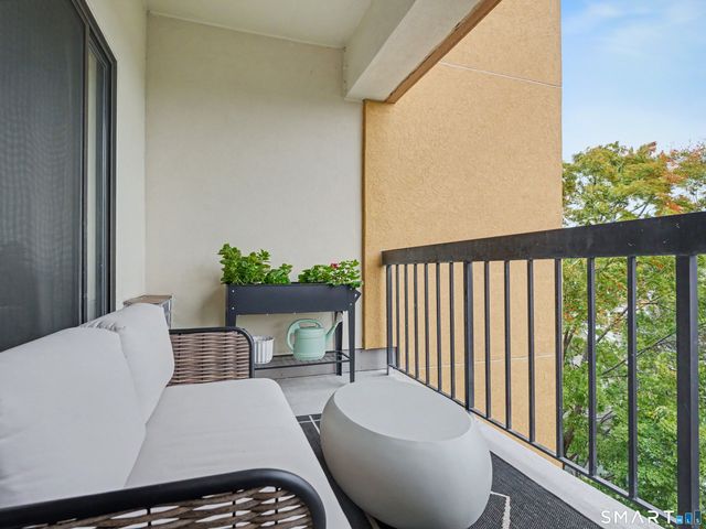 970 Hope Street 4A, Stamford, CT 06907