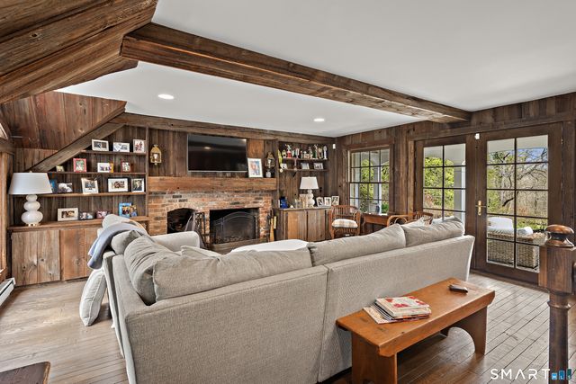 3 Holmewood Lane, New Canaan, CT 06840