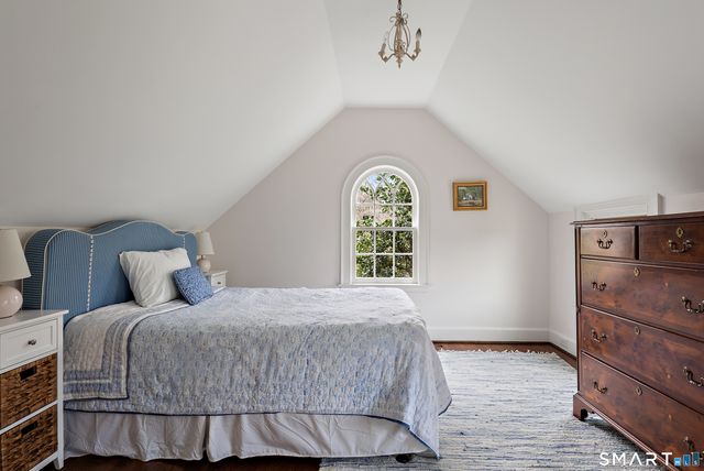 3 Holmewood Lane, New Canaan, CT 06840