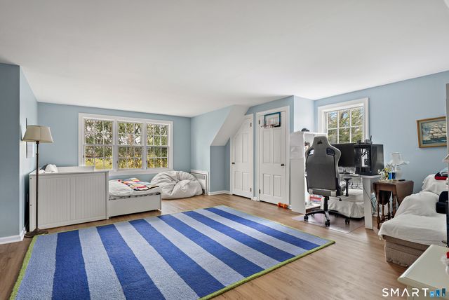 3 Holmewood Lane, New Canaan, CT 06840