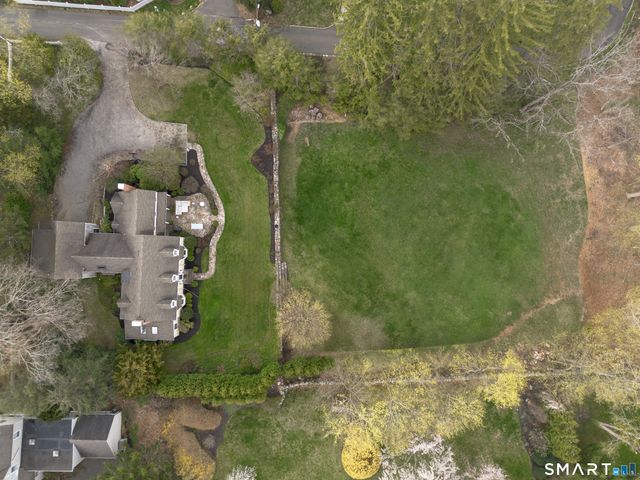 3 Holmewood Lane, New Canaan, CT 06840