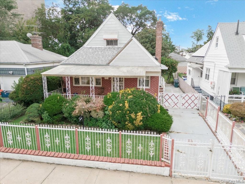 13320 234th Street, Rosedale, NY 11422 — exterior