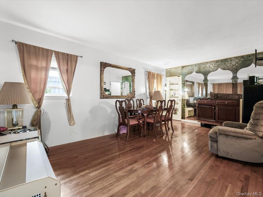 13320 234th Street, Rosedale, NY 11422 — photo 4