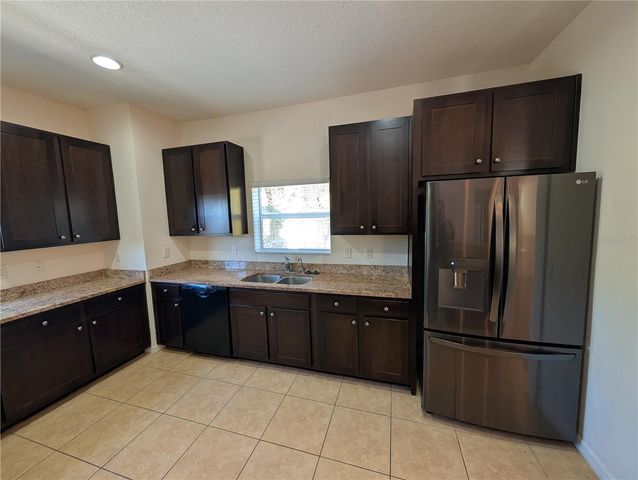 3633 W EVERETTE AVENUE, Tampa, FL 33611