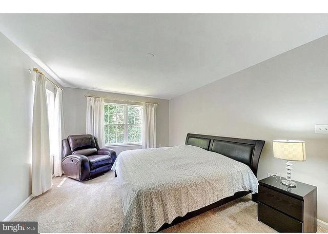 176 FOUNTAYNE, Lawrenceville, NJ 08648