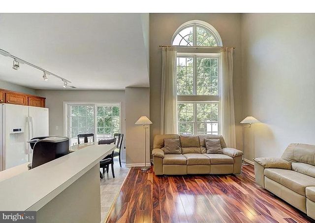 176 FOUNTAYNE, Lawrenceville, NJ 08648