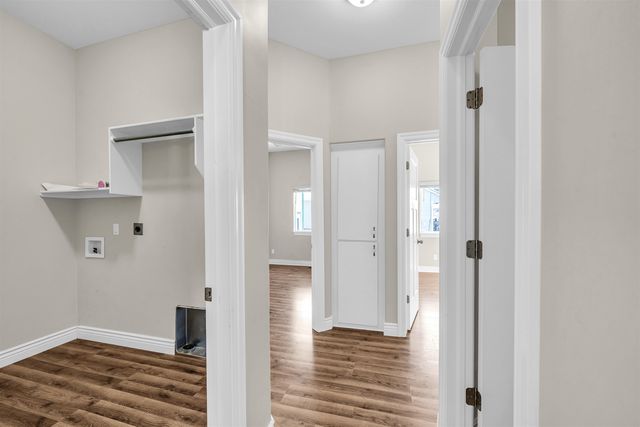 2109 S Cranbrook St, Wichita, KS 67207