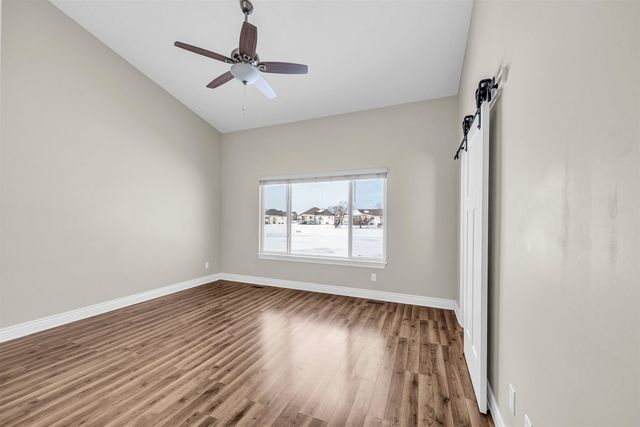 2109 S Cranbrook St, Wichita, KS 67207