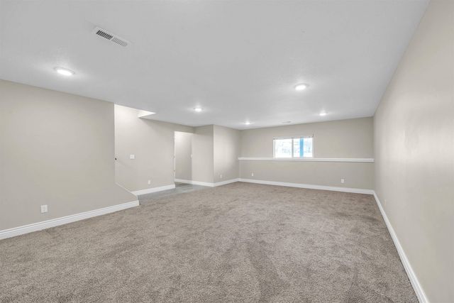 2109 S Cranbrook St, Wichita, KS 67207