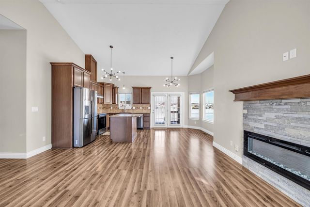 2109 S Cranbrook St, Wichita, KS 67207