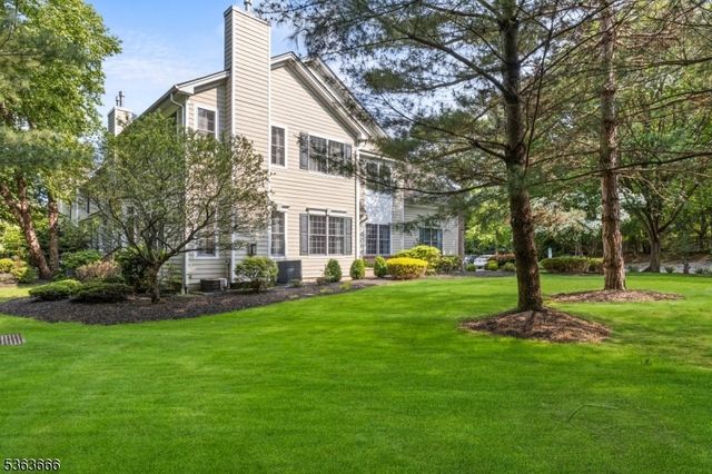 1 Chestnut Ct, Cedar Grove Twp., NJ 07009