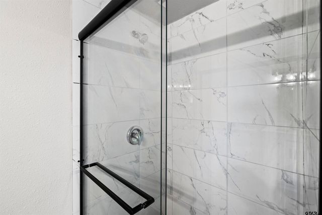 229 Orchard St., Alba, TX 75410