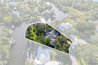 11950 W Waterway Drive, Homosassa, FL 34448