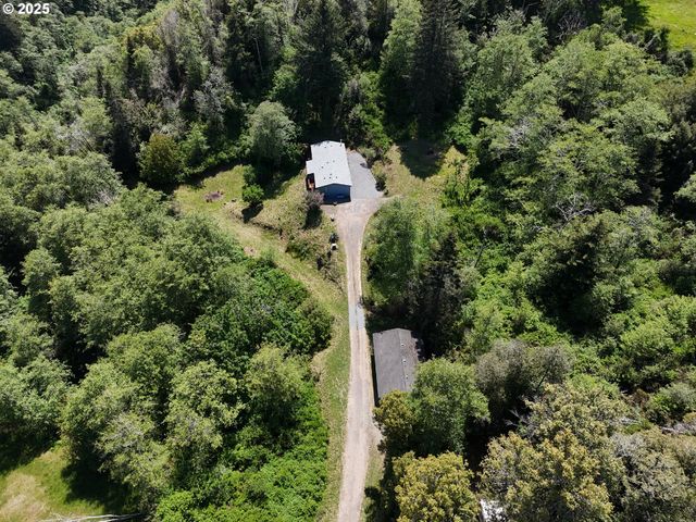 96134 FOXGLOVE Way, Brookings, OR 97415