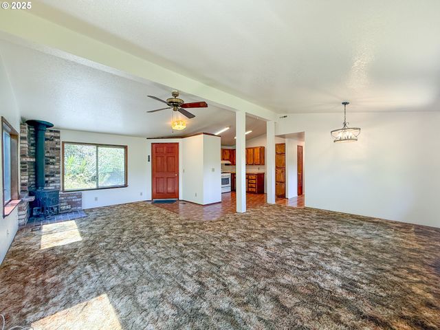 96134 FOXGLOVE Way, Brookings, OR 97415