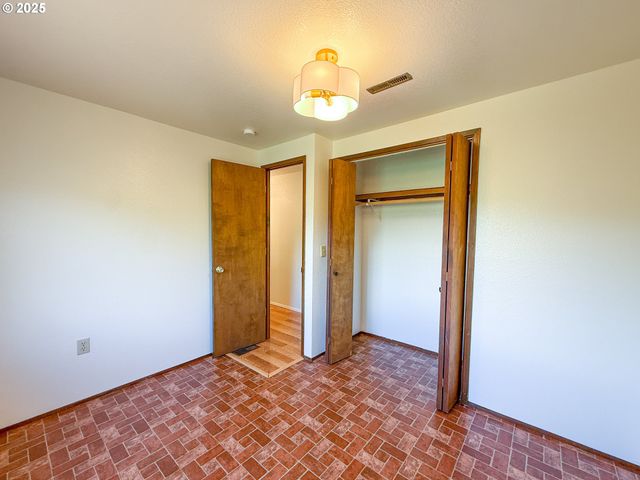 96134 FOXGLOVE Way, Brookings, OR 97415