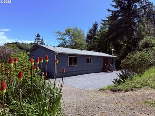 96134 FOXGLOVE Way, Brookings, OR 97415