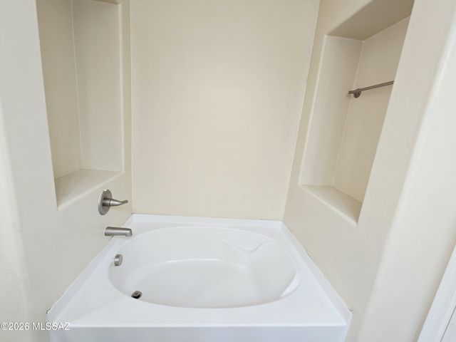 5957 E Franklin Tale Drive, Tucson, AZ 85756