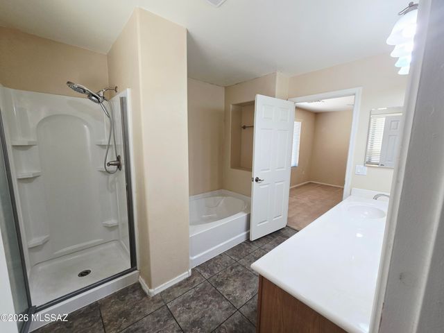 5957 E Franklin Tale Drive, Tucson, AZ 85756