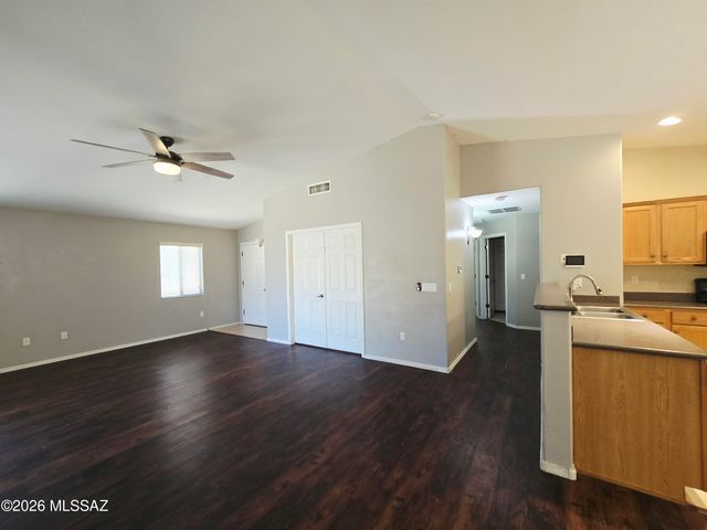5957 E Franklin Tale Drive, Tucson, AZ 85756