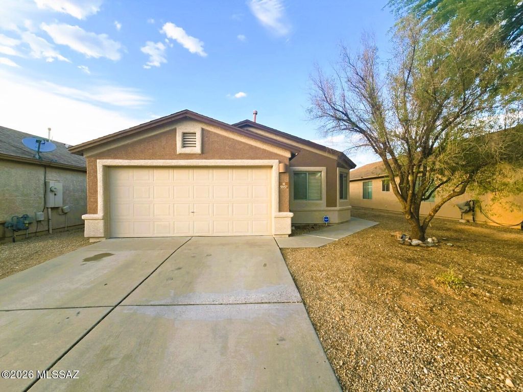 5957 E Franklin Tale Drive, Tucson, AZ 85756