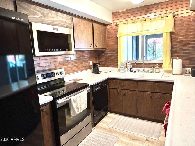 3314 N 80TH Lane, Phoenix, AZ 85033