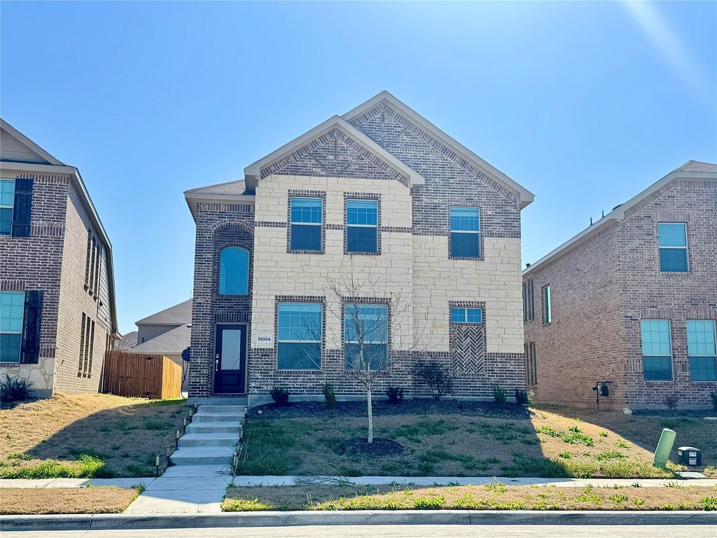 10004 Plumfield Drive, Fort Worth, TX 76179
